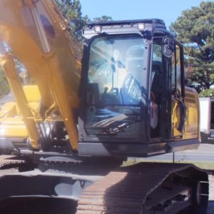 Kobelco 75-300 Excavator Windshield